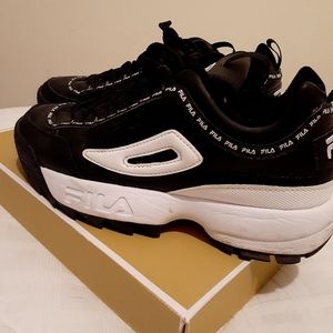 Fila women's sneaker